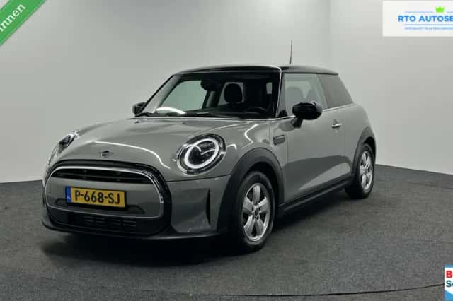 MINI Cooper (2022) thumbnail 1
