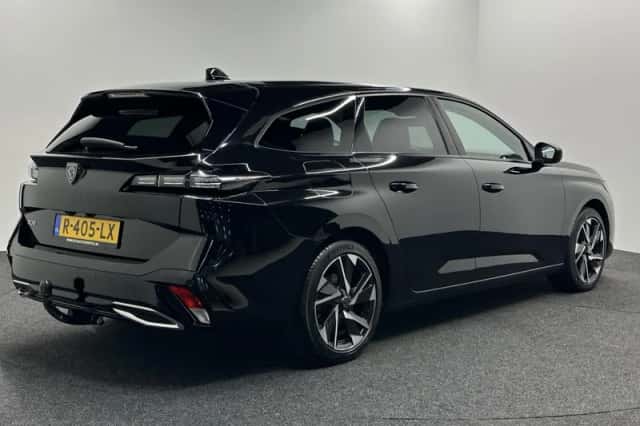 Peugeot 308 (2022) thumbnail 5