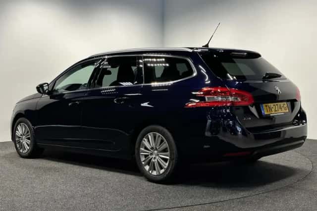 Peugeot 308 (2018) thumbnail 4