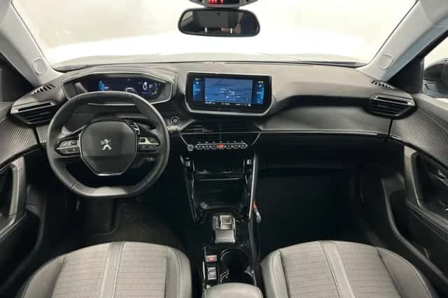 Peugeot e-2008 (2022) thumbnail 3