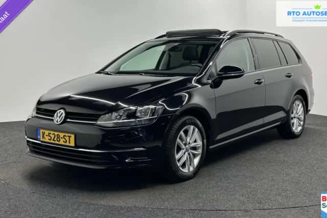 Volkswagen Golf (2017) thumbnail 1