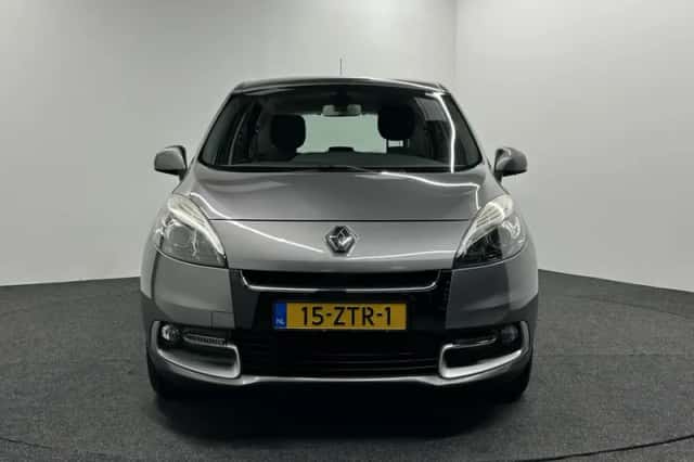 Renault Scénic (2013) thumbnail 6