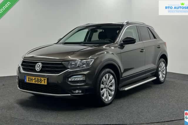 Volkswagen T-Roc (2019) thumbnail 1