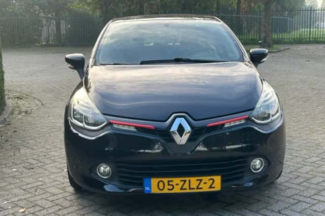 Renault Clio (2012) thumbnail 2
