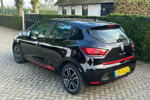 Renault Clio (2012) thumbnail 3