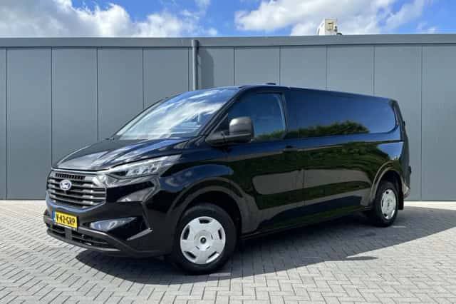 Ford Transit (2024) thumbnail 1