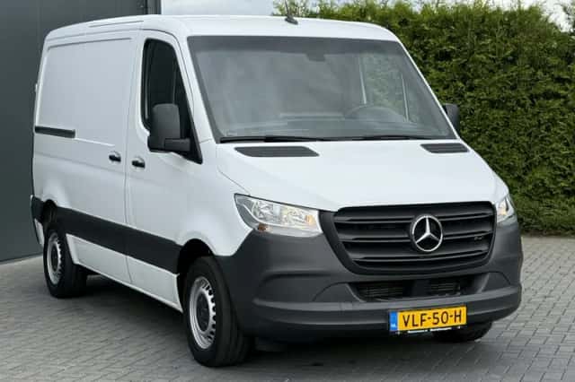 Mercedes-Benz Sprinter (2021) thumbnail 3