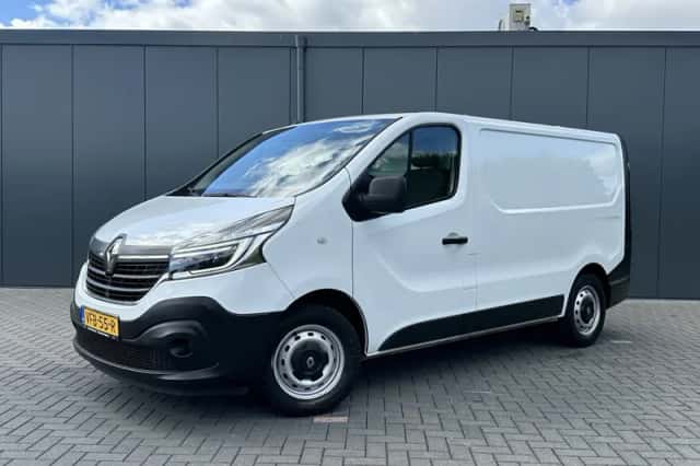 Renault Trafic (2020) thumbnail 1