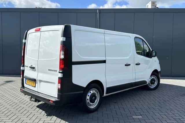 Renault Trafic (2020) thumbnail 2