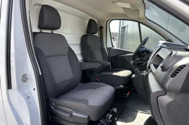 Renault Trafic (2020) thumbnail 5