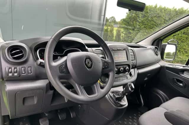 Renault Trafic (2020) thumbnail 6