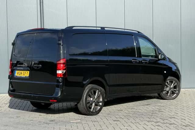 Mercedes-Benz Vito (2020) thumbnail 2