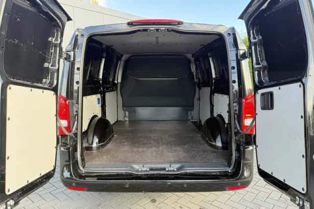 Mercedes-Benz Vito (2020) thumbnail 5