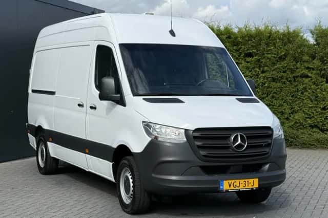 Mercedes-Benz Sprinter (2020) thumbnail 3