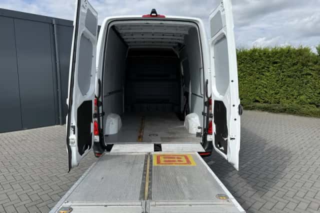 Mercedes-Benz Sprinter (2020) thumbnail 6