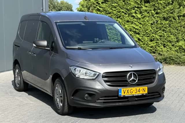 Mercedes-Benz Citan (2023) thumbnail 3
