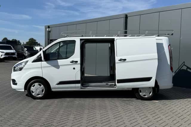 Ford Transit (2020) thumbnail 2