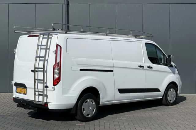 Ford Transit (2020) thumbnail 3