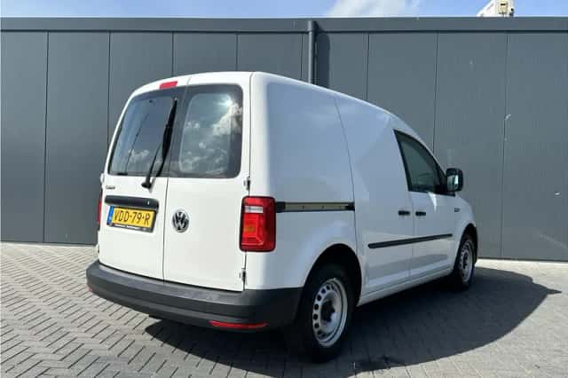 Volkswagen Caddy (2019) thumbnail 2
