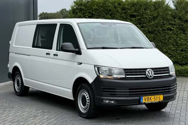 Volkswagen Transporter (2019) thumbnail 3