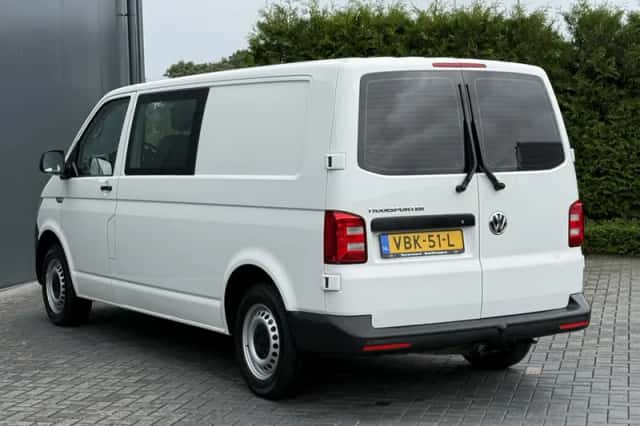 Volkswagen Transporter (2019) thumbnail 4