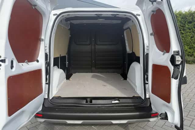 Nissan Townstar (2023) thumbnail 5