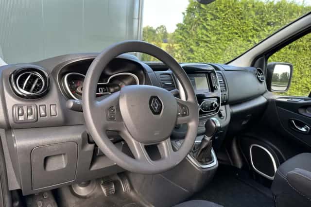 Renault Trafic (2021) thumbnail 6