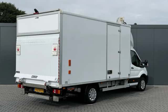 Ford Transit (2021) thumbnail 2