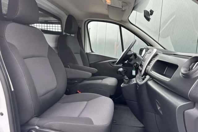 Renault Trafic (2021) thumbnail 6
