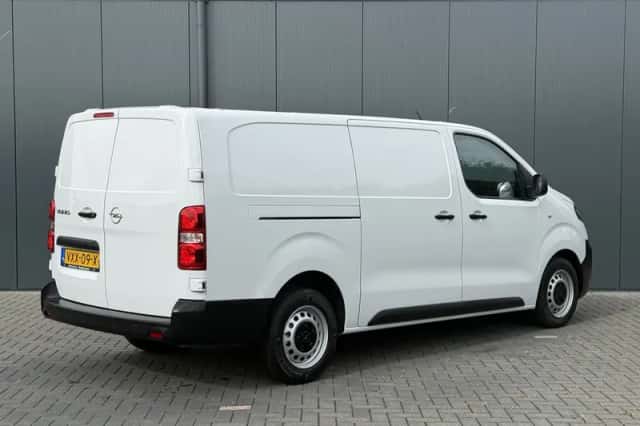 Opel Vivaro (2023) thumbnail 2