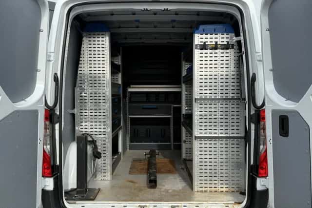 Mercedes-Benz Sprinter (2023) thumbnail 6