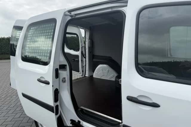 Renault Kangoo (2021) thumbnail 6
