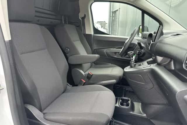 Opel Combo (2024) thumbnail 5