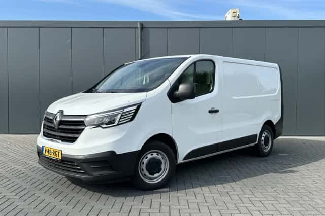 Renault Trafic (2024) thumbnail 1