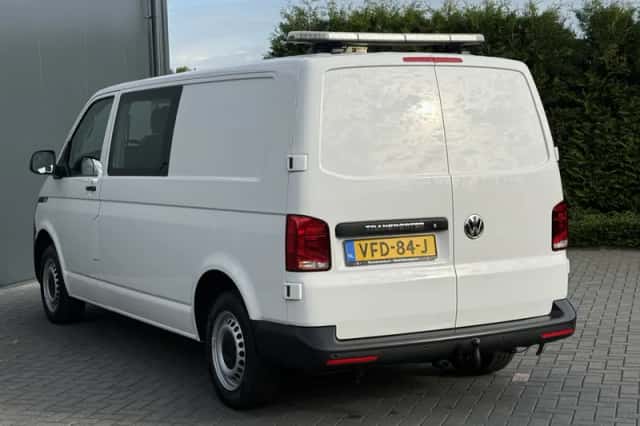 Volkswagen Transporter (2020) thumbnail 4