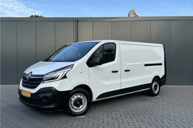 Renault Trafic (2021) thumbnail 1