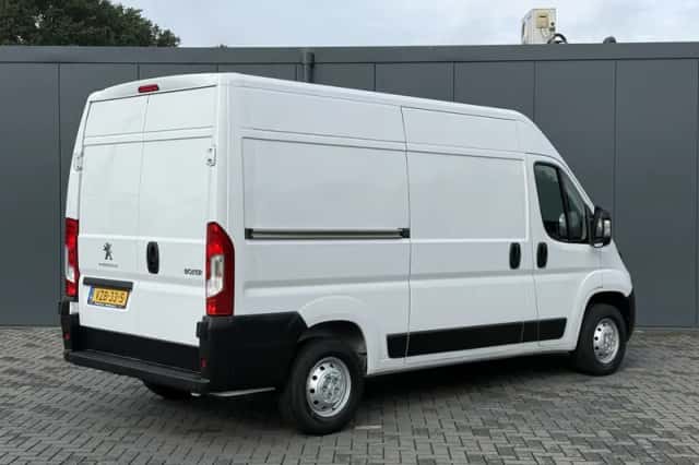 Peugeot Boxer (2023) thumbnail 2