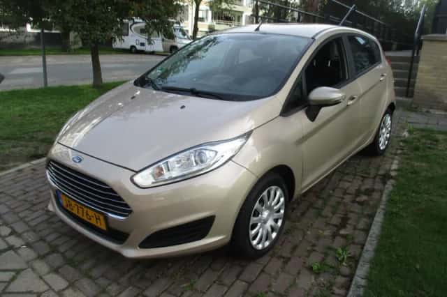 Ford Fiesta (2016) thumbnail 1