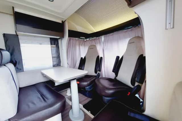 Chausson Welcome (2019) thumbnail 4