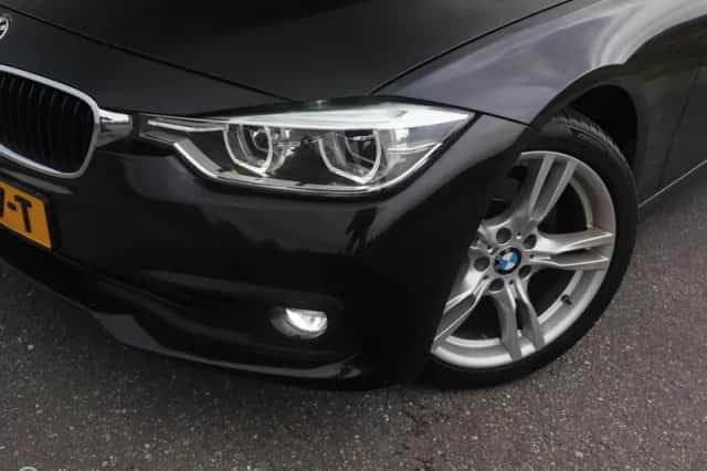 BMW 3-Serie (2017) thumbnail 4