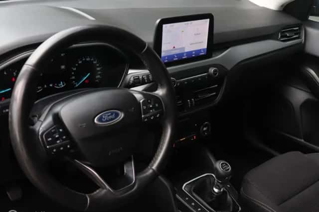Ford Focus (2023) thumbnail 2