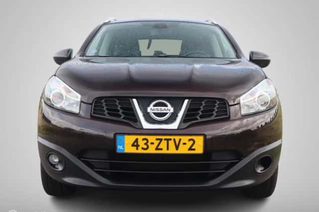 Nissan Qashqai (2013) thumbnail 4