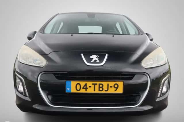 Peugeot 308 (2012) thumbnail 4