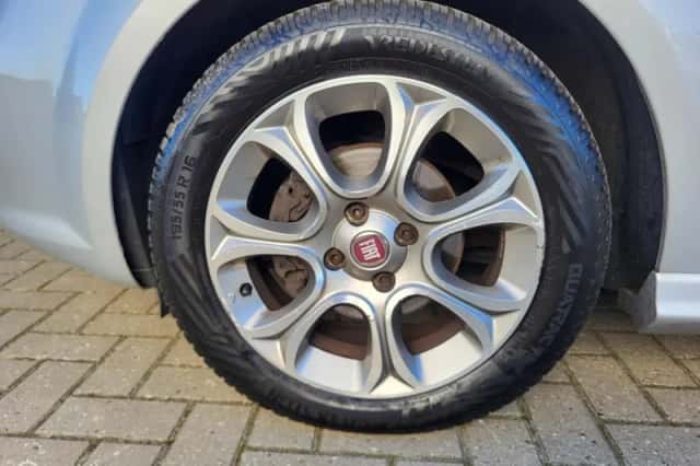 Fiat Punto Evo (2015) thumbnail 2