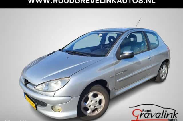 Peugeot 206 (2003) thumbnail 1