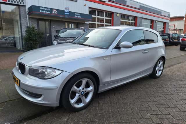 BMW 1-Serie (2009) thumbnail 3
