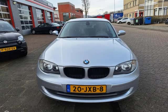 BMW 1-Serie (2009) thumbnail 4