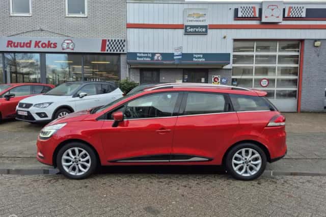 Renault Clio (2018) thumbnail 2