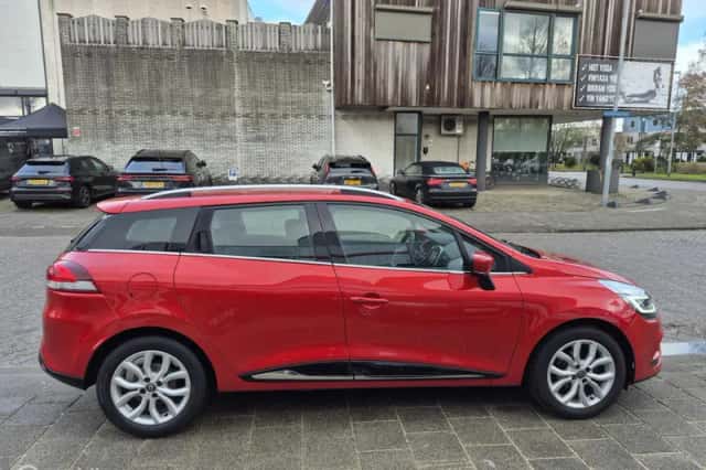 Renault Clio (2018) thumbnail 6