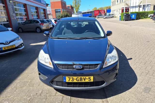 Ford Focus (2008) thumbnail 4